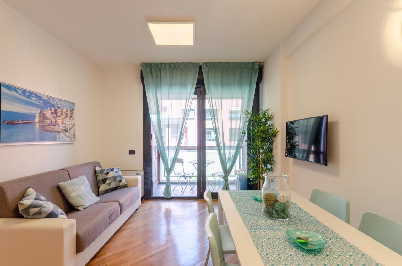 Dock Of The Bay Genova, Stylish In The Heart Of With Air Conditioning, Private Free Garage, Harbour View Apartment