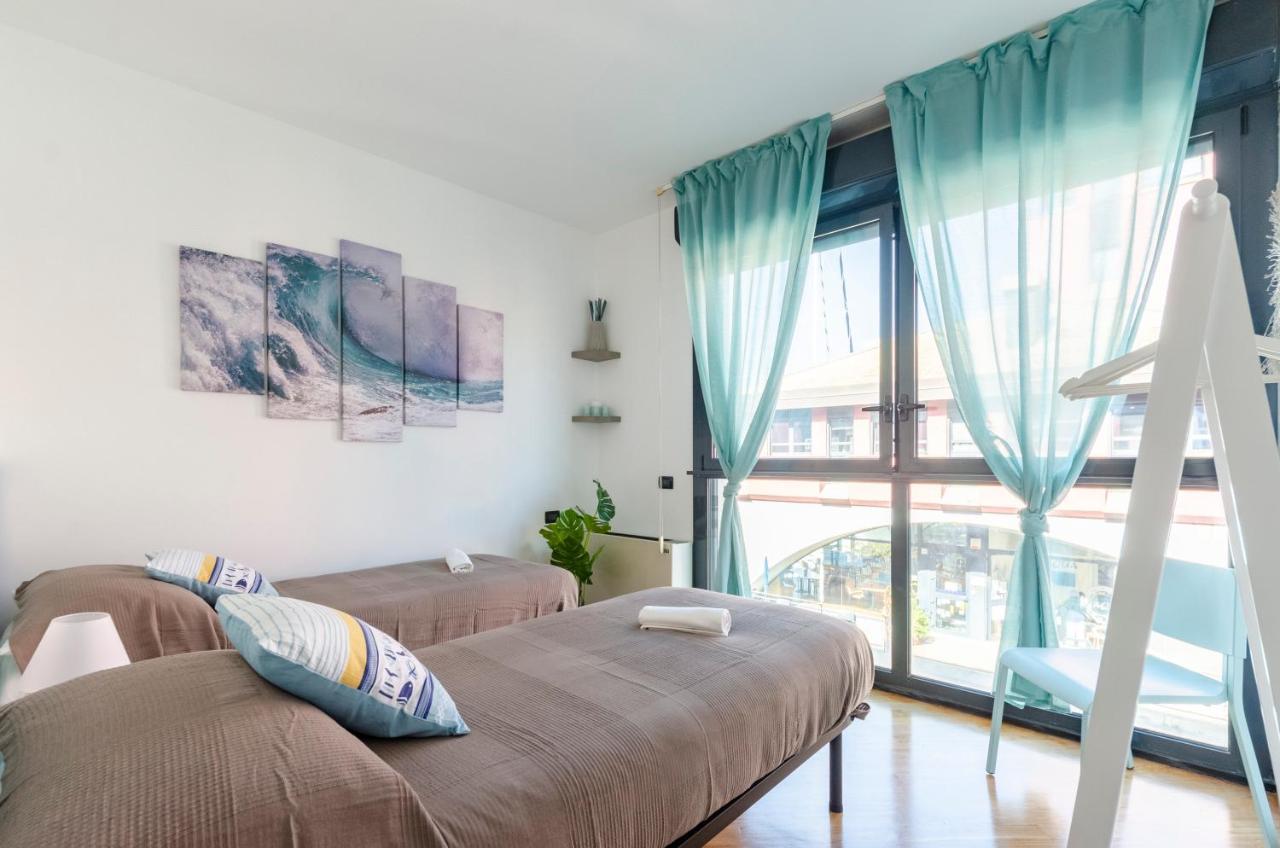 Dock Of The Bay Genova, Stylish In The Heart Of With Air Conditioning, Private Free Garage, Harbour View * Genua