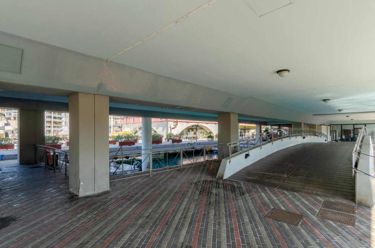 Dock Of The Bay Genova, Stylish In The Heart Of With Air Conditioning, Private Free Garage, Harbour View Appartement *