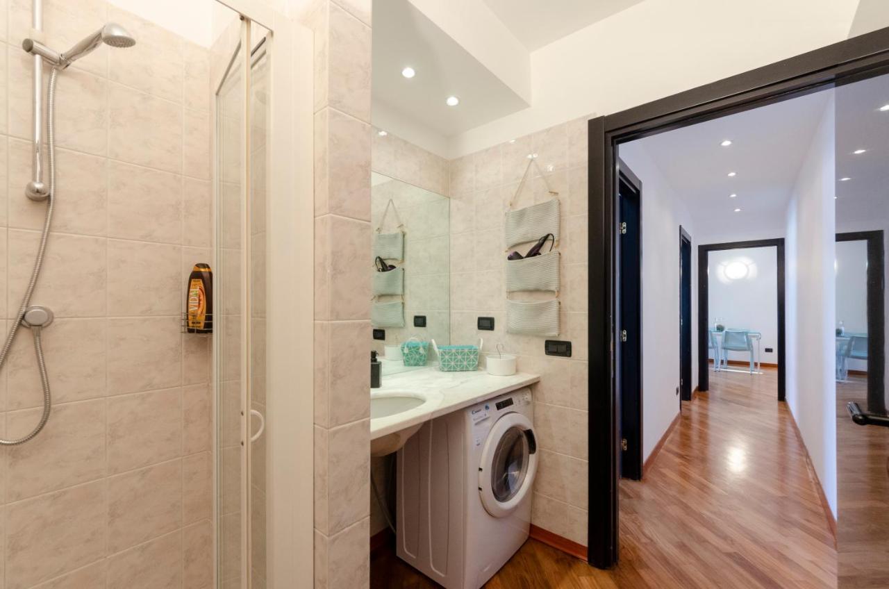 Dock Of The Bay Genova, Stylish In The Heart Of With Air Conditioning, Private Free Garage, Harbour View Appartement *